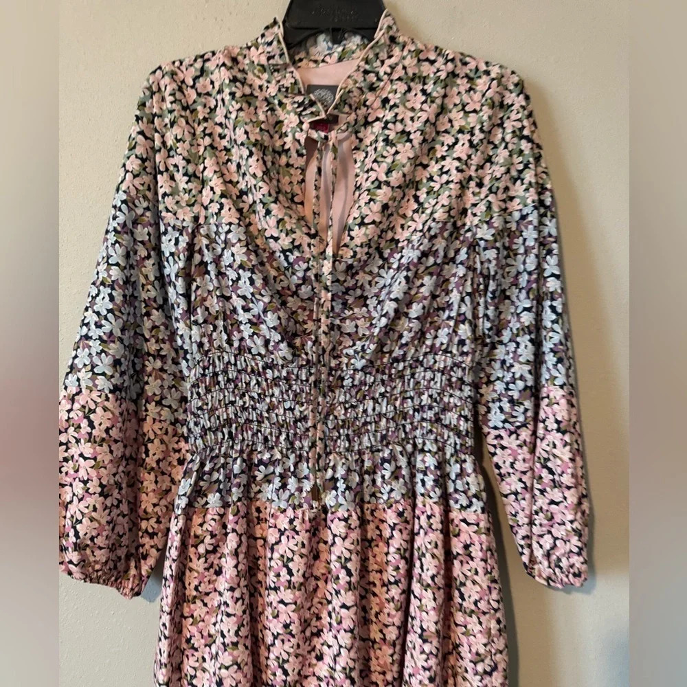 Vince Camuto Floral Smocked Waist Long Sleeve Dress 8 - Picture 3 of 8